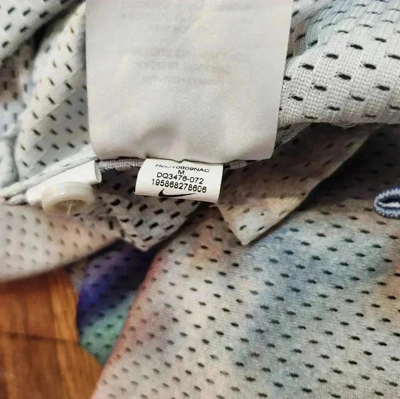 Nike Mens Resort Dri FIT Hawaiian Mesh Button Shirt Size M - Picture 7 of 10